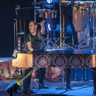 Franco de Vita rejuvenece al Auditorio Telmex