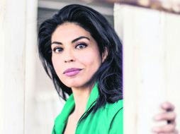 Creación. La artista exhibe a partir de hoy una sinfonía de colores, como un canto  contra la violencia.  /