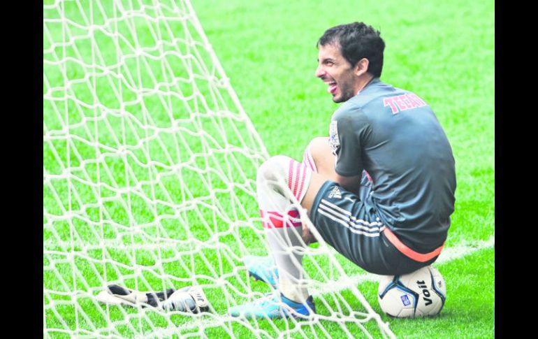 Luis Michel debutó en el Apertura 2003 con Chivas y tras no entrar en planes para esta temporada, se incorporó al Saprissa. MEXSPORT /