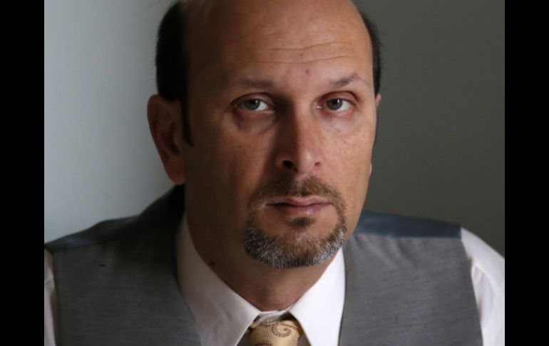 Morteza Assadi está ''estancado'' en su proceso de ser ciudadano por apoyar a un grupo muyaidín, considerado ''terrorista'' por EU. AP /