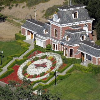 Fisco de EU demanda fortuna de Michael Jackson