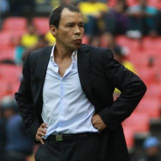 Ricardo Osorio defiende el trabajo del 'Profe' Cruz