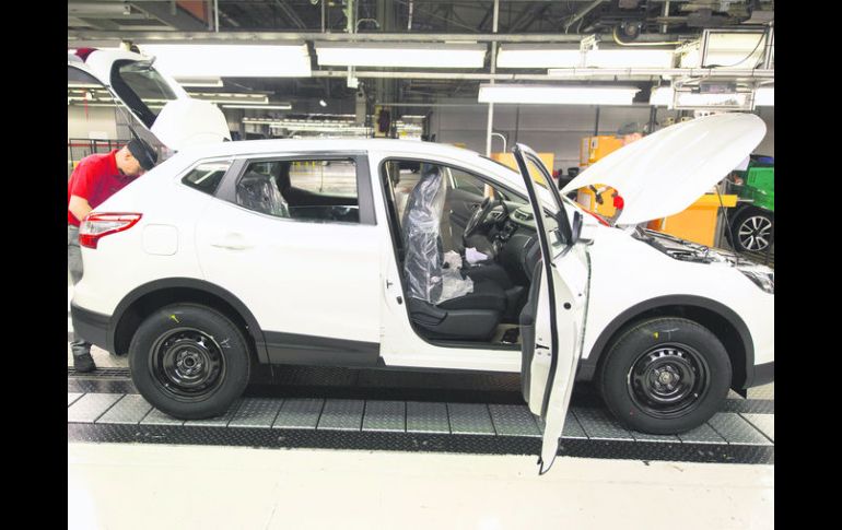 En ritmo. La producción total de vehículos durante enero de 2014 alcanzó las 249 mil 400 unidades. AFP /