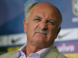 El entrenador inicia su camino rumbo a la máxima justa futbolística de este año. EFE /