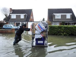 El cambio climático es el posible causante de tormentas e indundaciones. EFE /