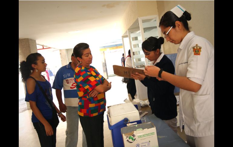 El Sistema de Salud dispone de una amplia reserva de casi 1.3 millones de tratamientos del antiviral Oseltamivir. ARCHIVO /