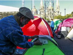 Imagen de plantón de maestros en el congreso de Jalisco. ARCHIVO /