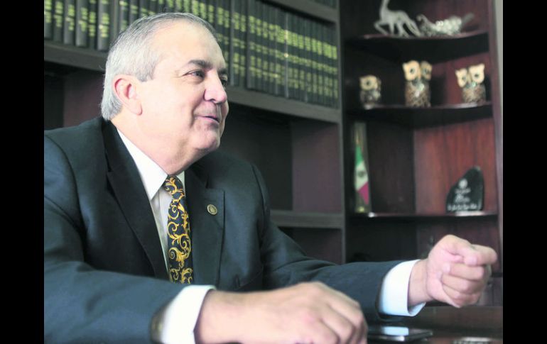 Punto de vista. Juan Carlos Vázquez considera que el jugador mexicano es 'muy ‘chiqueado', muy llorón, muy cómodo'.  /