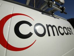 Comcast tiene 22 millones de clientes de televisión; Time Warner Cable registra 11 millones de suscriptores de video. AP /