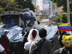 Manifiestan que las protestas sólo dejan consecuencias fatales y caos en la nación. EFE /