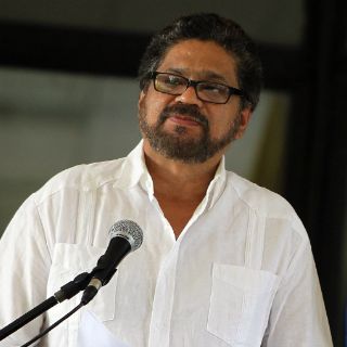 Las FARC y gobierno colombiano fijan acuerdo por narcocultivos
