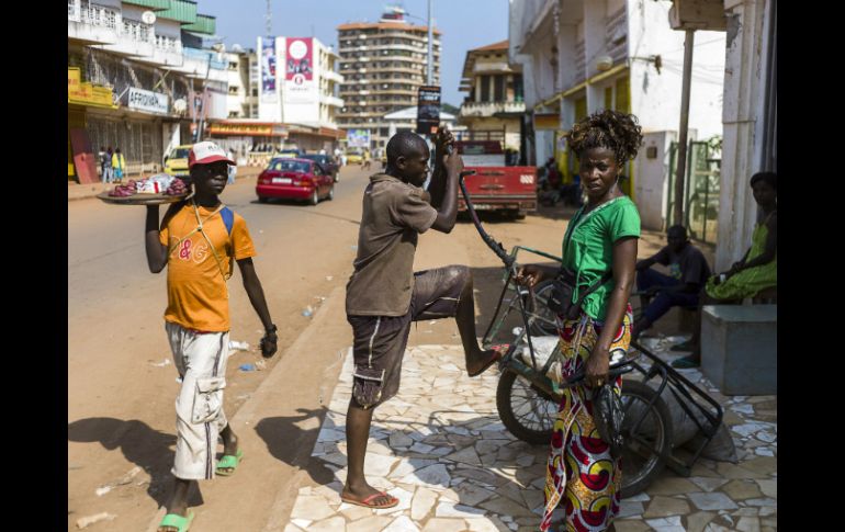 Casi un millón de personas se han visto obligadas a abandonar sus hogares por enfrentamientos entre cristianos y musulmanes. AP /