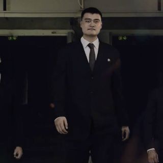 Príncipe Guillermo, David Beckham y Yao Ming, en contra de la caza