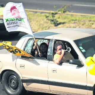 El PRD solicita audiencia con Obama y Harper