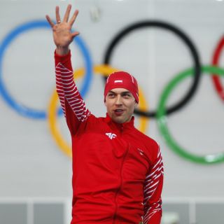 El Polaco Brodka gana oro en patinaje de mil 500 metros