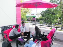 Estampa. Cafés, tés o bares son unos de los sellos de las zonas céntricas de la Guadalajara de hoy.  /