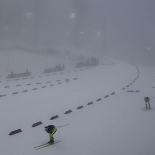 Inicio de salida de biatlón se retrasa por niebla