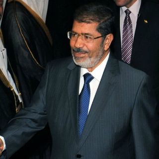 Aplazan juicio por espionaje contra Morsi