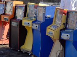 Este tipo de máquinas son instaladas en dulcerías o locales de reuniones de niños. ARCHIVO /