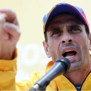 Capriles convocará marcha contra la violencia y grupos radicales