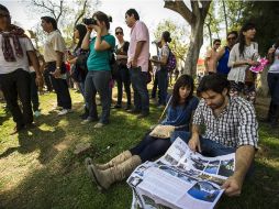El grupo se dirigió al Parque de la Revolución, en donde apreciaron algunos elementos de Luis Barragán que prevalecen en el espacio.  /