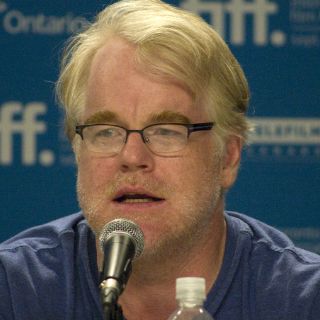 Vinculan a 'dealer' de Seymour Hoffman con Winehouse
