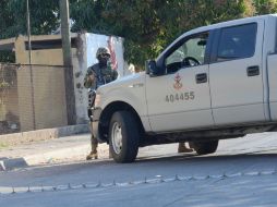 Elemetos de la Semar, PF y PGR realizaron dos operativos de seguridad en residencias de Culiacán. SUN /