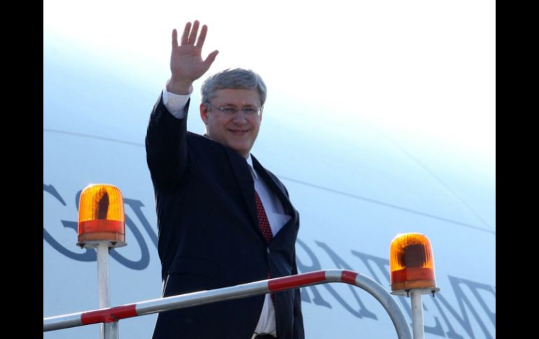 El primer ministro de Canadá, Stephen Harper, arriba a la Ciudad de México previo a la Cumbre de Líderes de América del Norte. SUN /