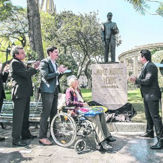Jorge Matute Remus ya descansa entre Jaliscienses Ilustres