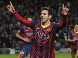 Lio Messi guió a su equipo a la victoria y casi casi los tiene con un pie en la siguiente fase. EFE /