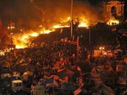Cerca de 20 mil manifestantes se encuentran en el campamento de la plaza central de Kiev. EFE /