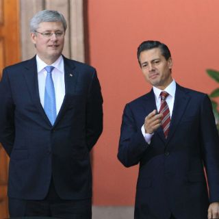 Harper llega a Toluca para encuentro trilateral