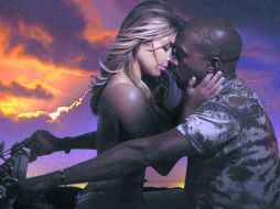 Unidos. Pese a los problemas y señalamientos, la pareja de muestra unida en cada evento al que se presenta.  /