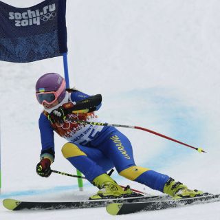 Renuncia esquiadora de Ucrania a representar a su país en Sochi