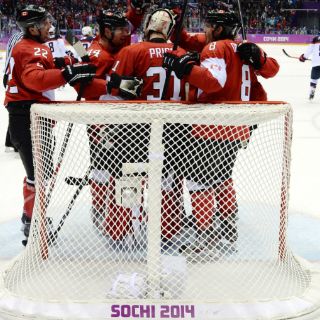 Canadá y Suecia, por el oro en hockey masculino