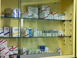 El IMSS tiene un sistema farmacéutico de 700 claves de medicina a surtir. ARCHIVO /