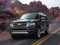 Cambio. Lo que todos van a ver de nuevo en la Expedition es, sin duda, la parte frontal, que recibe una nueva parrilla, faros y fascia.  /