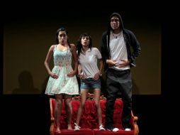 ''Hazme un hijo: falso documental de un suceso imbécil y hormonal'' es una comedia sobre la sexualidad.  /