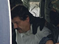 'El Chapo' es trasladado en un helicóptero de la Policía Federal. AP /