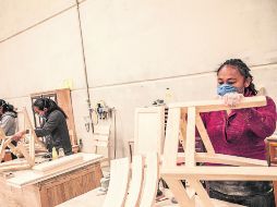 En el sector industrial las mujeres pueden llegar a percibir un salario hasta 30.5% menor que el de un hombre.  /