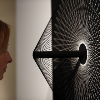 Christie's expone arte cinético de Europa y América Latina