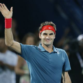 Roger Federer supera la primera ronda en Dubai