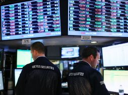 El Dow Jones avanzó 105.83 puntos hasta las 16 mil 209.13 unidades. ARCHIVO /