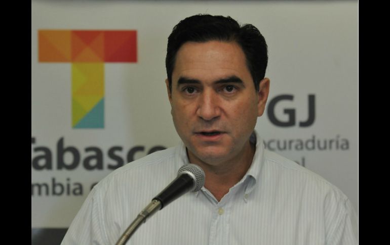 Fernando Valenzuela, señala que la celda tiene que ser distinta a lo ordinario en un penal, pues Granier correría riesgos. ARCHIVO /