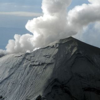 El Popocatépetl emite más de 500 exhalaciones en 24 horas