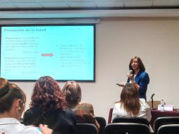 La funcionaria de la SSa estuvo en Guadalajara para una ponencia dentro del Simposio Médicos de Comunicación y Salud.  /