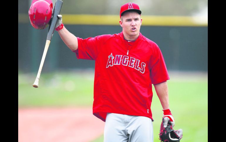 Talento. Mike Trout ganó el premio al Novato del Año en la temporada 2012 y en 2013 fue de los candidatos al Más Valioso. AP /