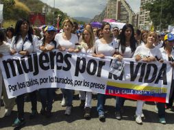 La Fiscalía General informa que 55 personas permanecen detenidas, algunas de ellas presuntamente por incurrir en delitos graves. EFE /