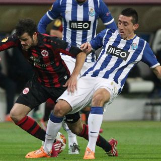 Herrera y Reyes juegan en pase del Porto