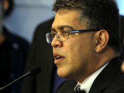 El canciller Elías Jaua ofrece una conferencia de prensa durante su estancia en Uruguay. ARCHIVO /